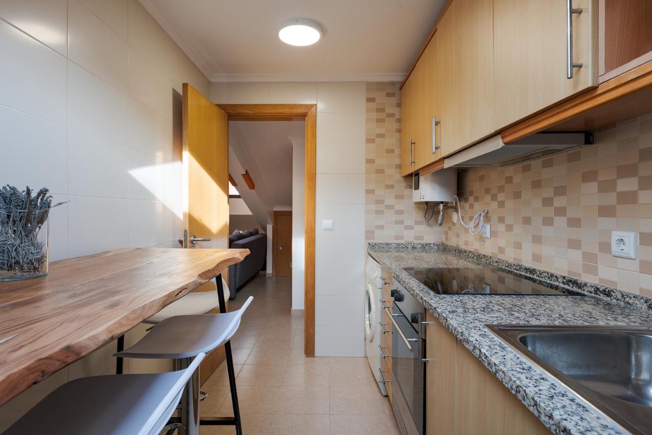 Central Gem IV - Lisbon Trendy Santos District With Dedicated Workspace Exterior foto