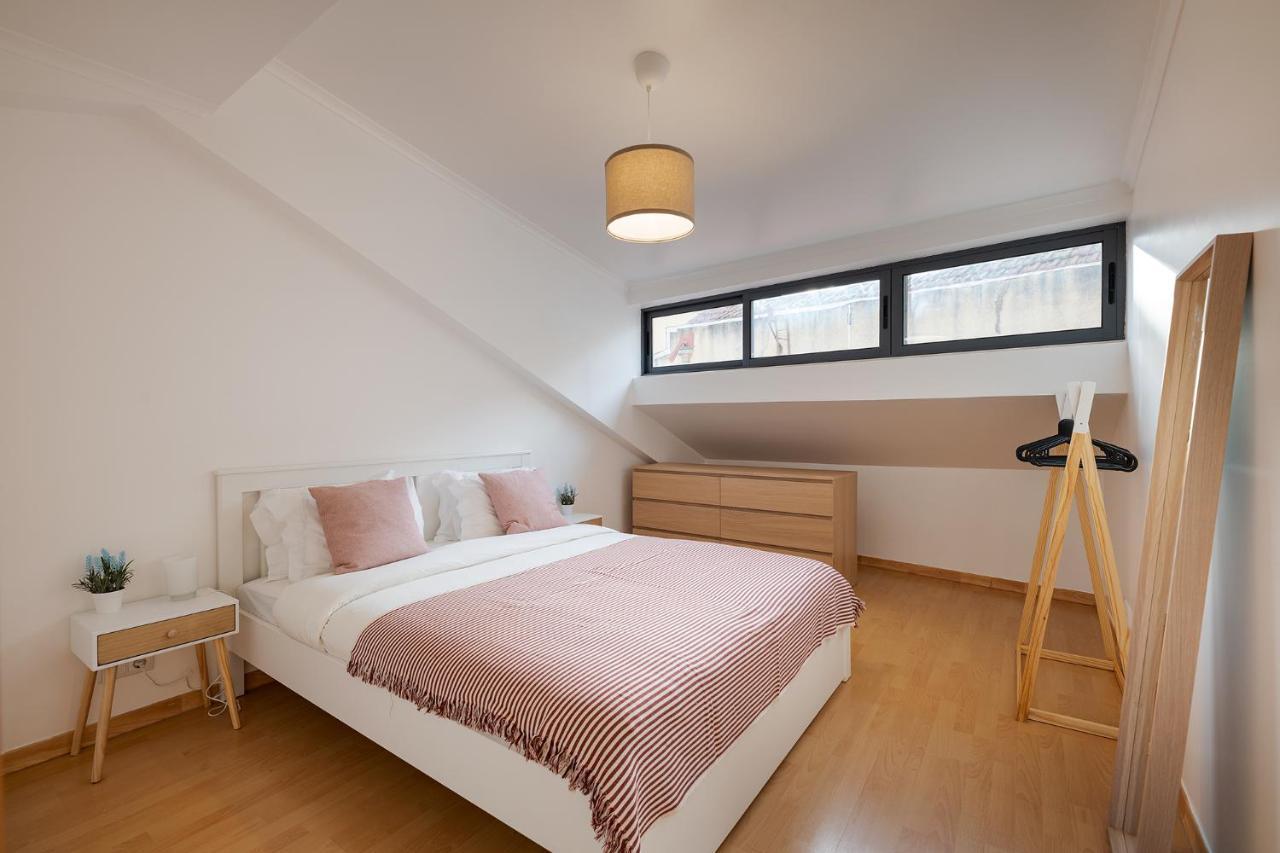 Central Gem IV - Lisbon Trendy Santos District With Dedicated Workspace Exterior foto