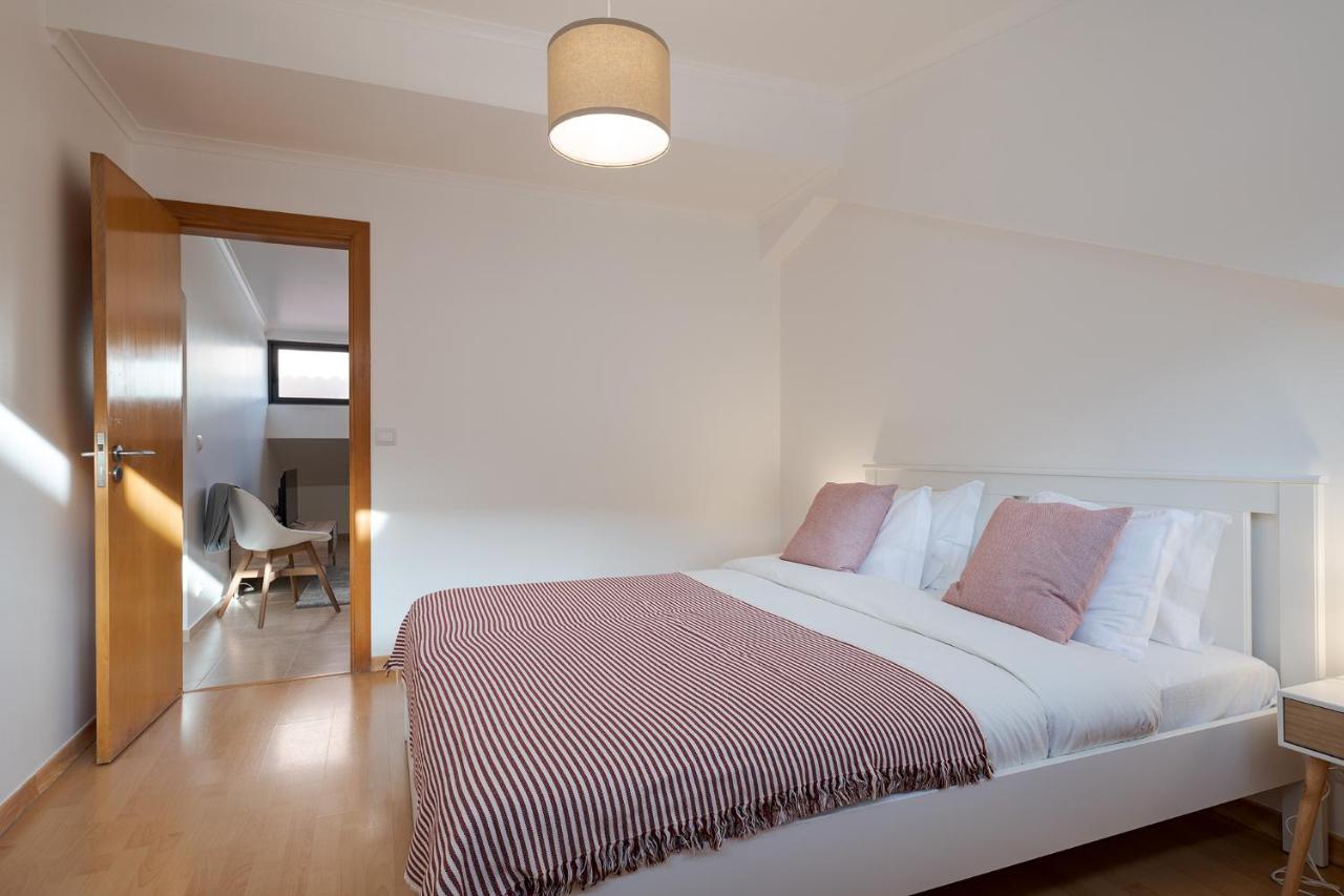Central Gem IV - Lisbon Trendy Santos District With Dedicated Workspace Exterior foto